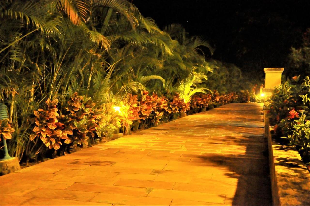 อัลกอร์ สปา รีสอร์ต Hotel คัมบาลกาห์ ภายนอก รูปภาพ